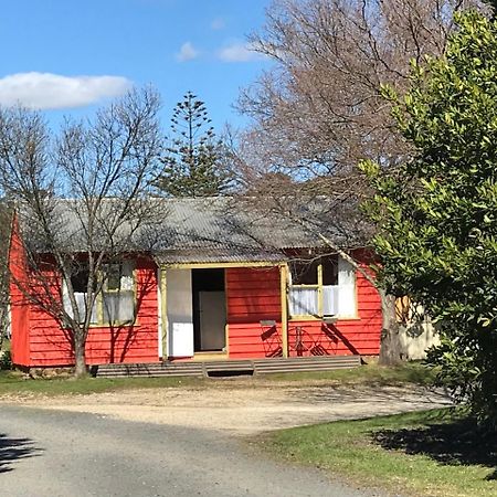 Somerset Beachside Cabin And Caravan Park Exterior foto